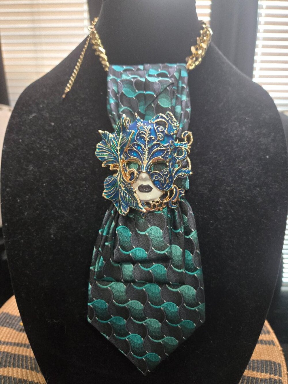 Decorative Tie Necklace with Brooch